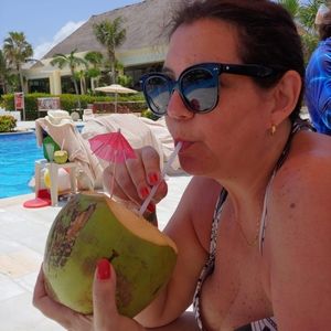 Meet your Posher, Celia